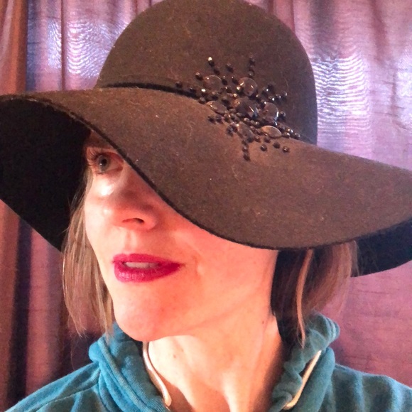 Meet your Posher, Daina - Picture 1 of 1